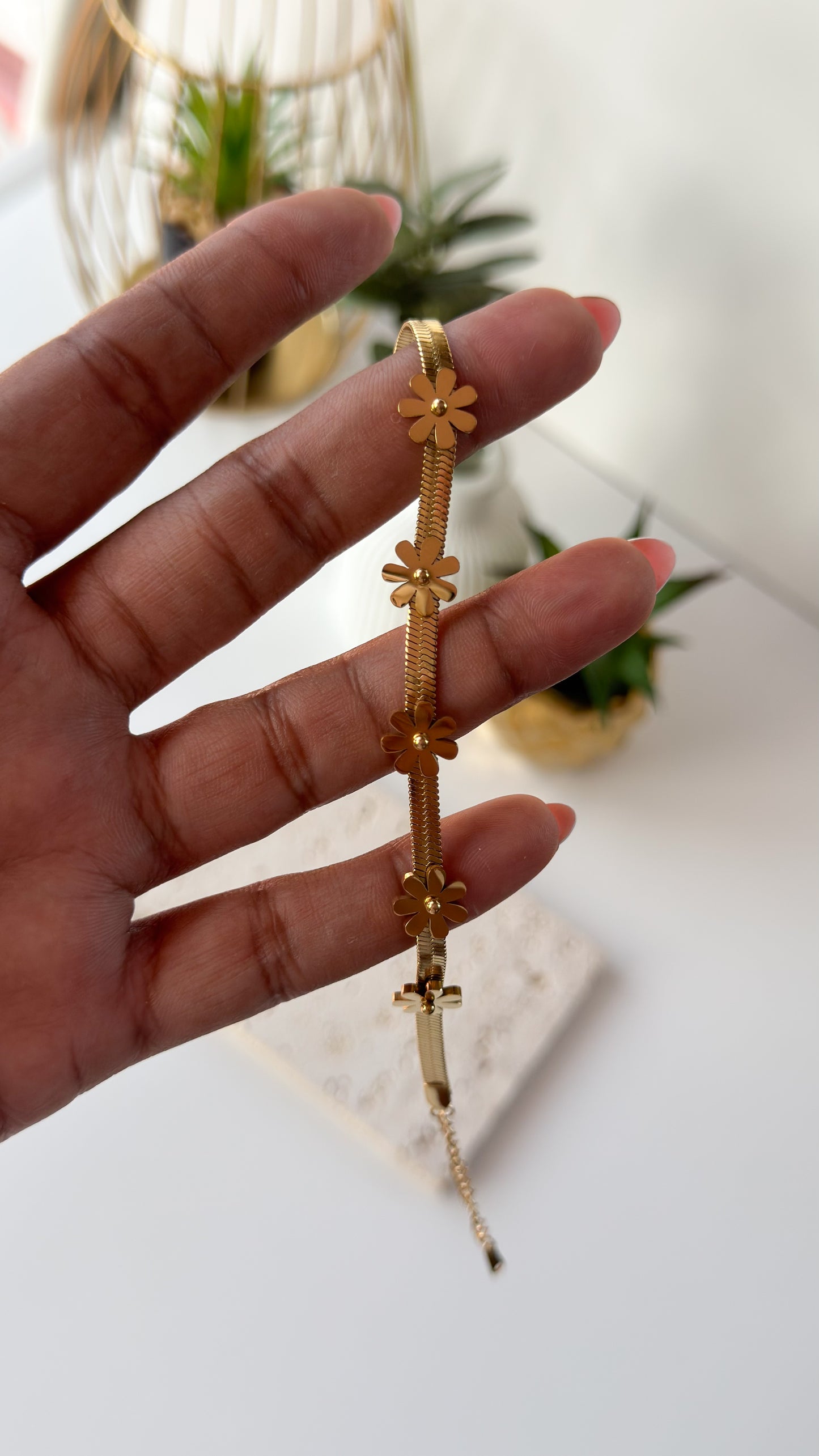 Snake Bracelet with Daisies