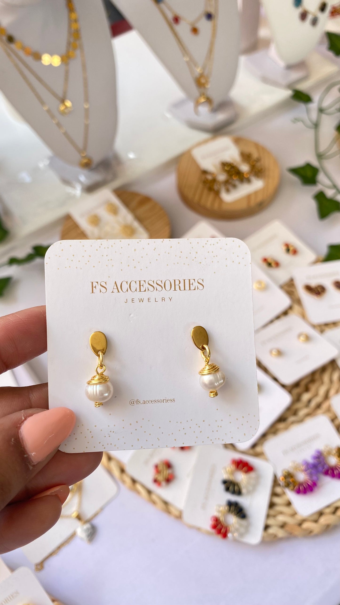 Pearl Dangle Earrings with stopper