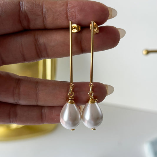 Cute Pearl Long Earrings