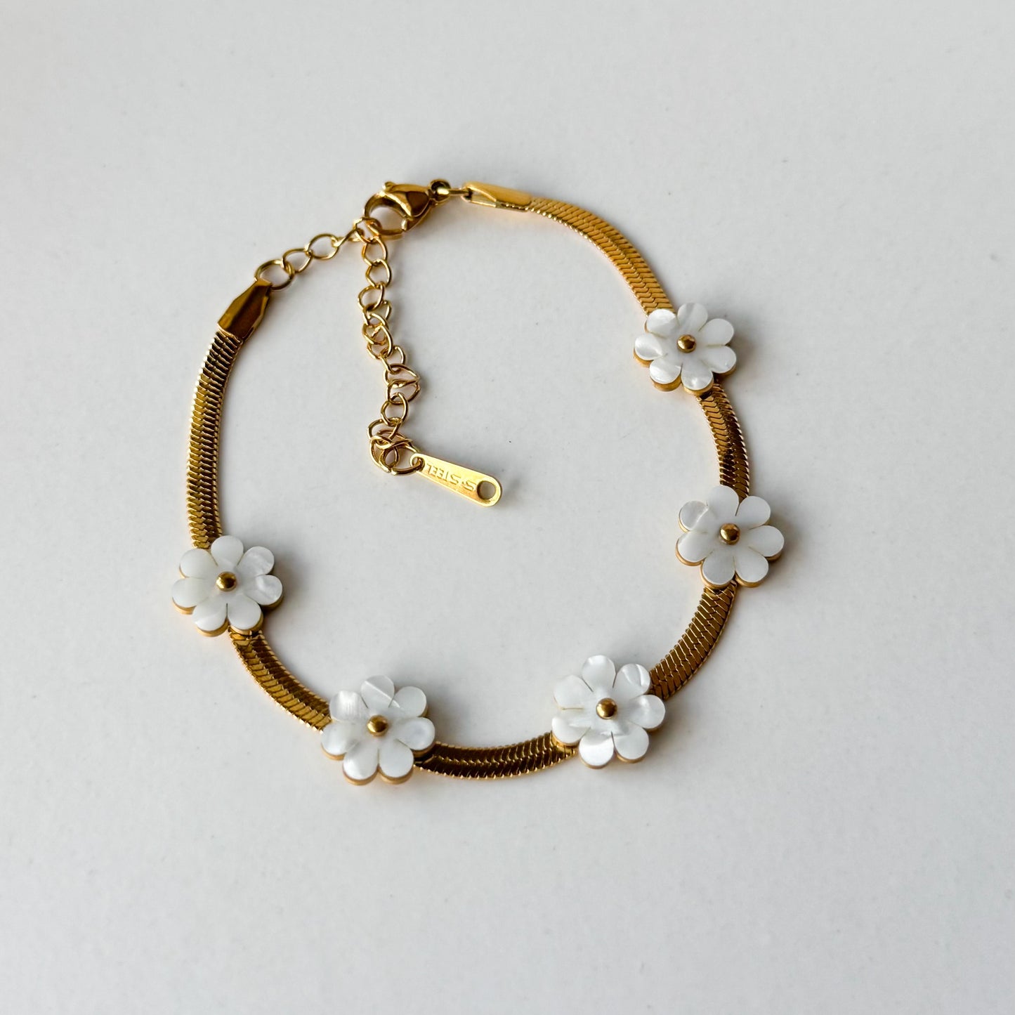 Shell Flower Bracelet